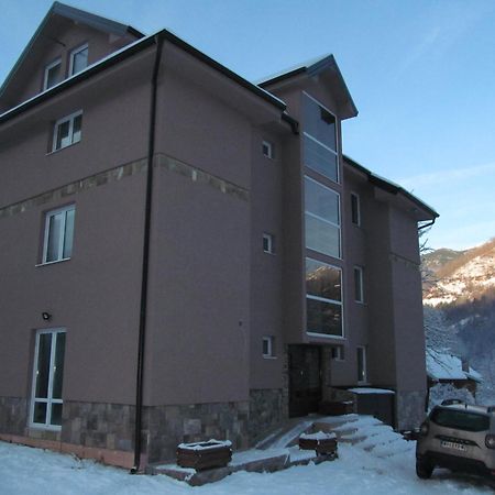 Bajka Hotel Crni Vrh Exterior photo