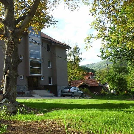 Bajka Hotel Crni Vrh Exterior photo