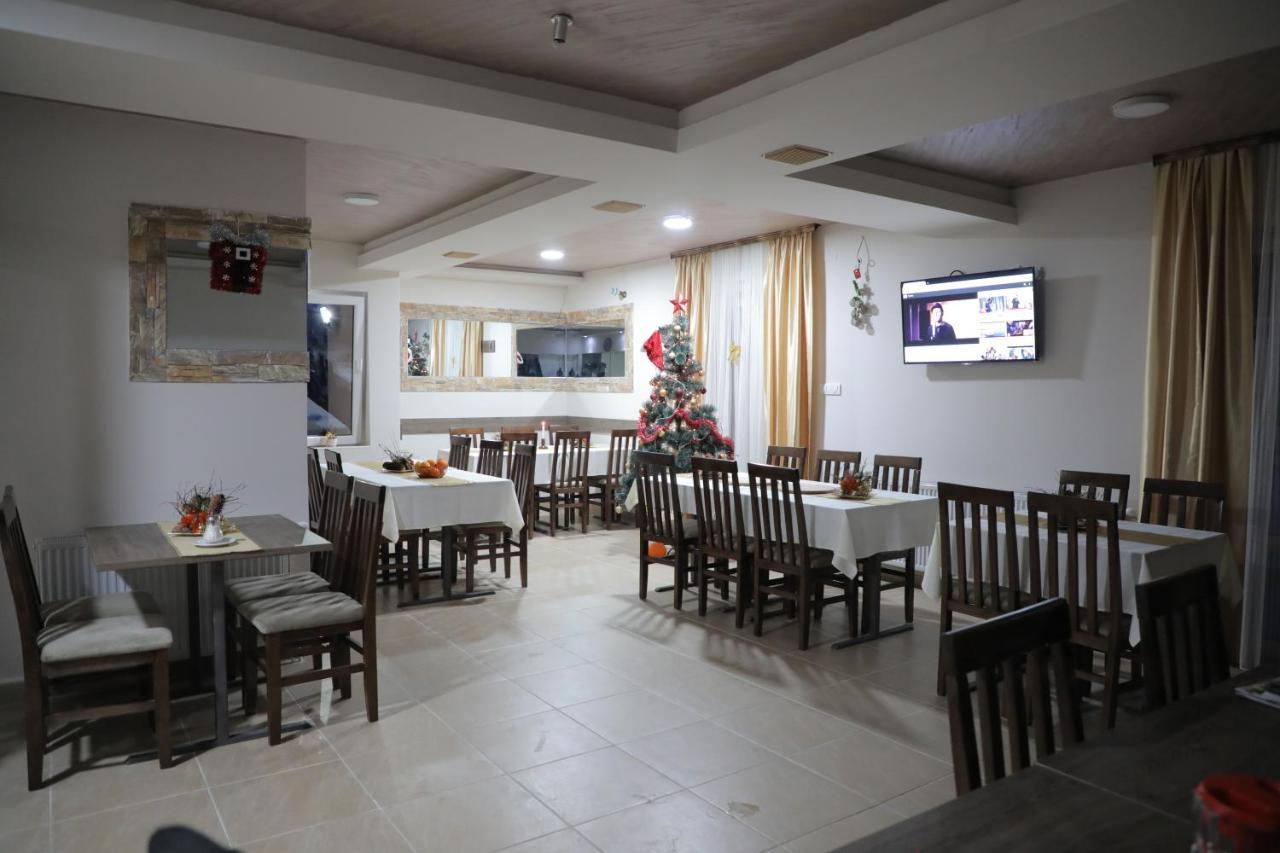 Bajka Hotel Crni Vrh Exterior photo